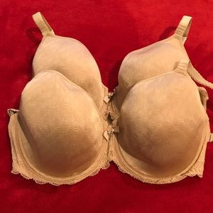 Chantelle bra